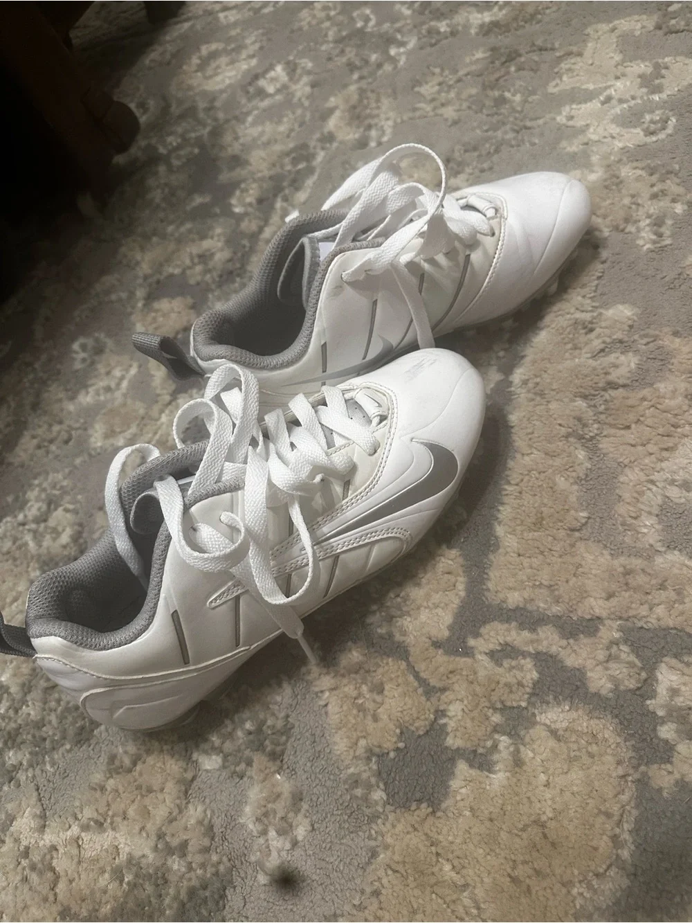 Nike White and Light Gray Lace-Up lacrosse cleats